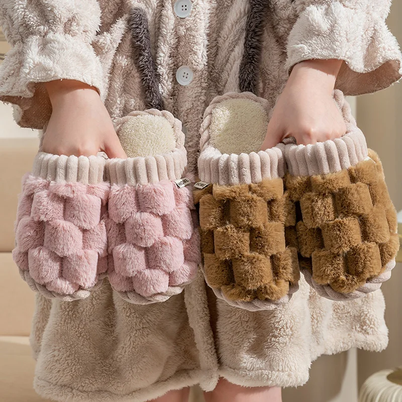 Modne, zimowe kapcie dla par,  – Men'S Fashion News recenzja i cena